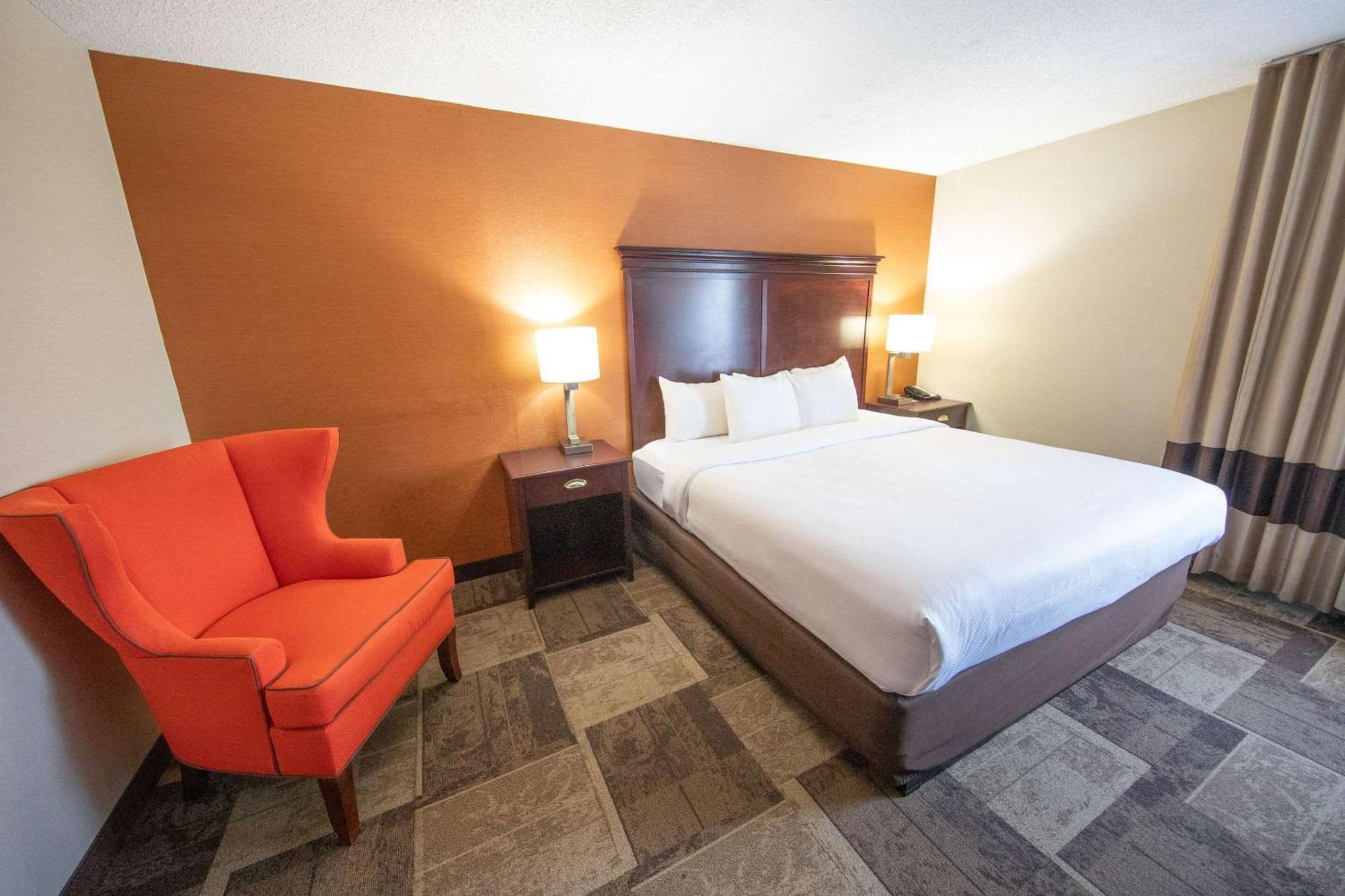 Comfort Inn & Suites Hutchinson Esterno foto