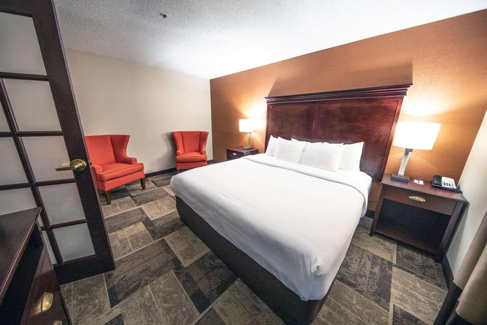 Comfort Inn & Suites Hutchinson Esterno foto